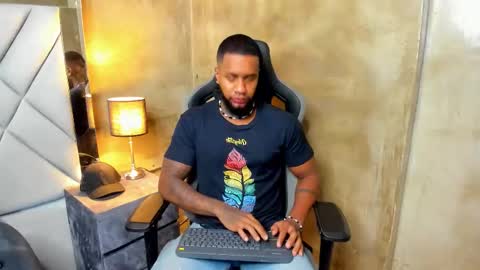 Snapshot of jay_jhonson chatting on December 2025 03:04:02 AM jay jhonson online show from December 2025 03:04:02 AM