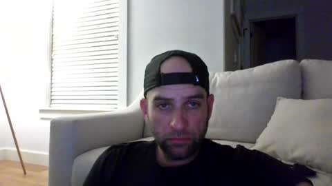 jaybee8112 online show from July 2026 06:40:02 AM