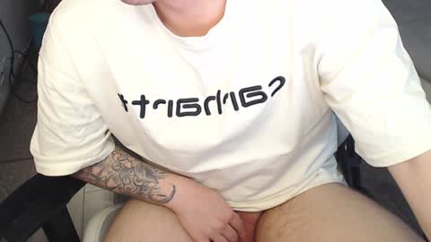 Snapshot of jayce_icestone chatting on February 2025 09:19:01 AM Jayce online show from February 2025 09:19:01 AM