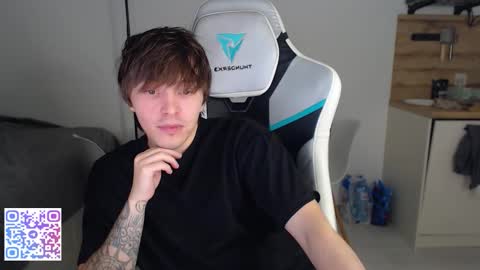 Snapshot of jayce_icestone chatting on October 2025 05:22:02 PM Jayce online show from October 2025 05:22:02 PM