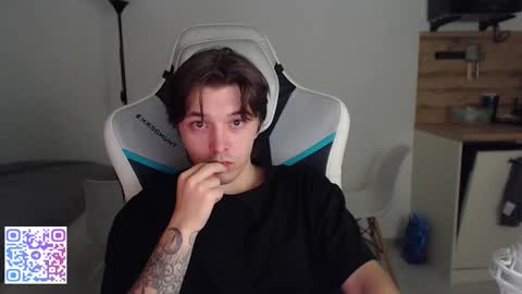 Snapshot of jayce_icestone chatting on October 2025 06:47:01 PM Jayce online show from October 2025 06:47:01 PM