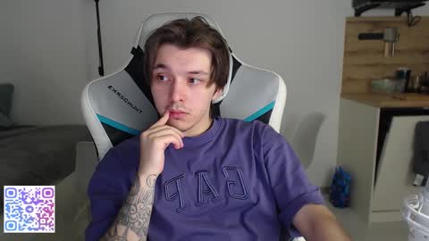 Snapshot of jayce_icestone chatting on October 2025 02:08:02 PM Jayce online show from October 2025 02:08:02 PM