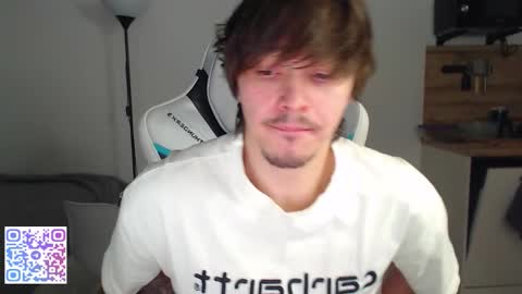 Snapshot of jayce_icestone chatting on November 2025 01:06:01 AM Jayce online show from November 2025 01:06:01 AM