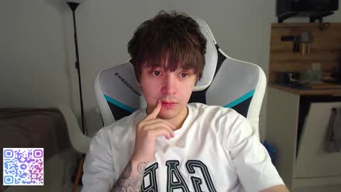 Snapshot of jayce_icestone chatting on November 2025 10:08:02 PM Jayce online show from November 2025 10:08:02 PM