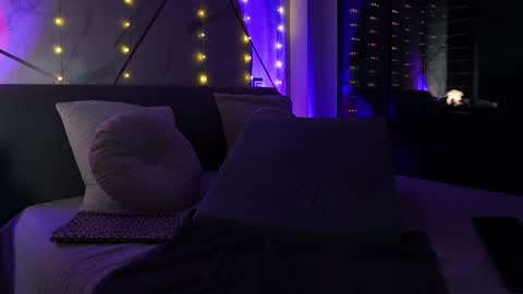 Snapshot of jayjaypink_ chatting on December 2024 04:22:02 AM JayJayPink online show from December 2024 04:22:02 AM