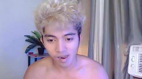 jaysee_hugecox online show from May 2026 01:36:02 AM