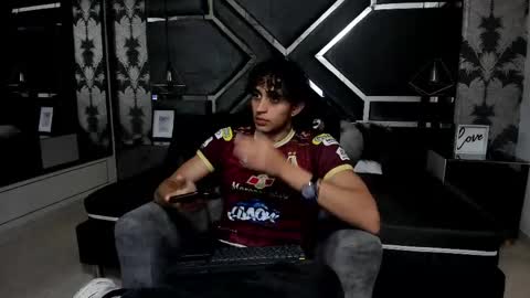 Snapshot of jaytaylorr chatting on April 2026 11:34:01 AM Jay Taylor online show from April 2026 11:34:01 AM