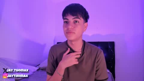 jaythomax online show from January 2025 10:36:02 AM