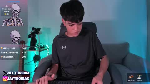 jaythomax online show from February 2025 12:06:02 AM