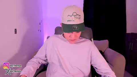 jaythomax online show from October 2025 12:53:01 AM