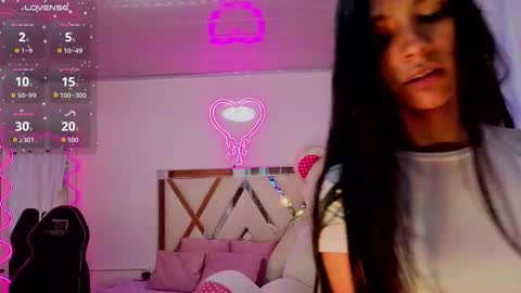 Jazmin  online show from September 2025 11:44:01 AM