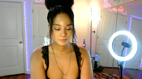 Jazmine Fox online show from July 2026 08:13:02 PM