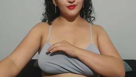 JazminePark online show from November 2025 12:57:02 AM