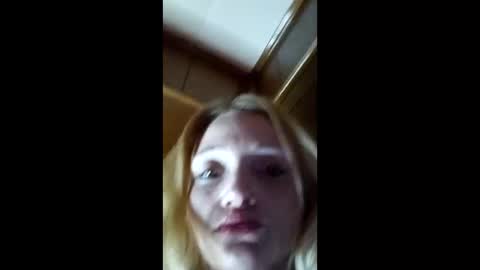 Snapshot of jbeautyxx chatting on October 2025 06:36:01 PM J Nicole online show from October 2025 06:36:01 PM