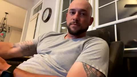 jbills910910 online show from April 2026 03:12:02 AM