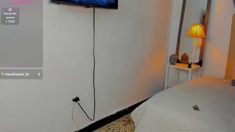 Snapshot of jdaniel_shellby chatting on December 2024 03:44:02 AM jhon online show from December 2024 03:44:02 AM