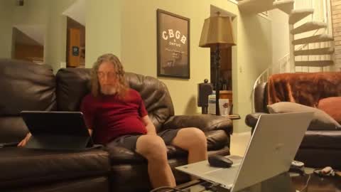 JDinEuless online show from February 2025 07:59:02 PM