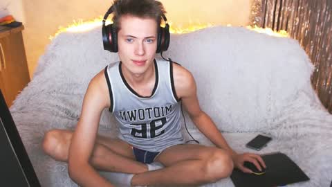 Snapshot of jealousangel chatting on February 2025 03:30:02 AM Angel online show from February 2025 03:30:02 AM