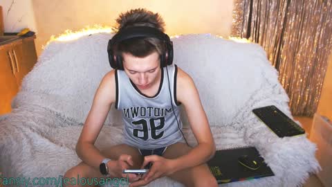 Snapshot of jealousangel chatting on February 2025 03:10:02 AM Angel online show from February 2025 03:10:02 AM