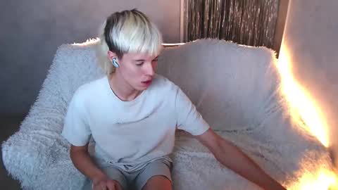 Snapshot of jealousangel chatting on November 2025 01:00:02 AM Angel online show from November 2025 01:00:02 AM