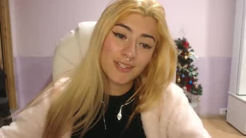 Snapshot of jean_monroe chatting on March 2025 11:20:02 PM Jean online show from March 2025 11:20:02 PM