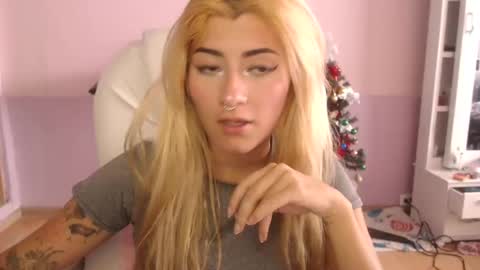 Snapshot of jean_monroe chatting on March 2025 05:07:01 PM Jean online show from March 2025 05:07:01 PM