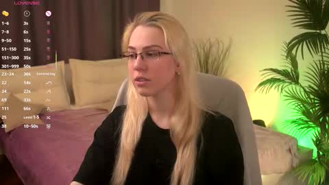 Snapshot of jeancoleex chatting on September 2025 05:56:01 AM Jean online show from September 2025 05:56:01 AM