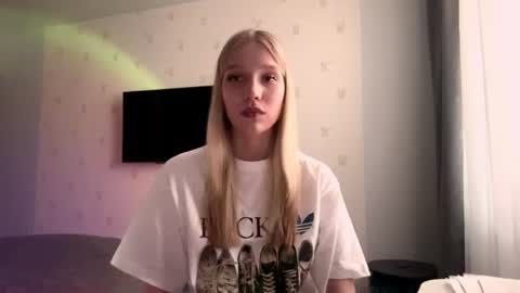 jeanmariemolsan online show from June 2026 08:34:01 AM