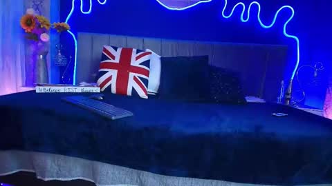 Jean online show from February 2026 07:56:02 PM