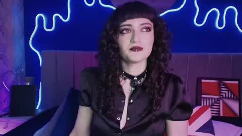 Snapshot of jeannesabatier chatting on June 2026 07:01:01 PM Jean online show from June 2026 07:01:01 PM