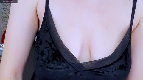 jeanniefox_ online show from February 2025 01:37:02 PM