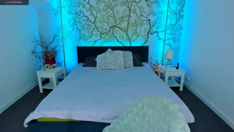 jeanniefox_ online show from October 2025 06:25:01 AM