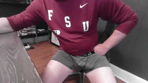 Snapshot of jedge4404 chatting on November 2025 06:17:01 PM jedge4404 online show from November 2025 06:17:01 PM