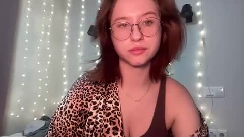 Snapshot of jelly_gum chatting on December 2024 09:02:02 AM Inna online show from December 2024 09:02:02 AM