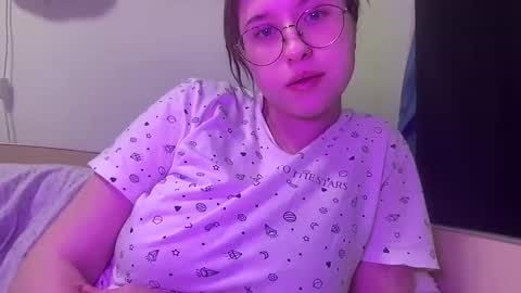 Snapshot of jelly_gum chatting on January 2025 07:07:02 PM Inna online show from January 2025 07:07:02 PM