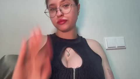 Snapshot of jelly_gum chatting on February 2025 05:27:01 PM Inna online show from February 2025 05:27:01 PM