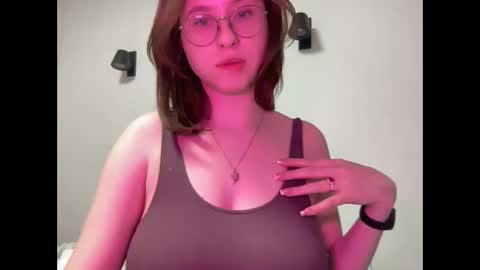 Snapshot of jelly_gum chatting on March 2025 03:09:02 PM Inna online show from March 2025 03:09:02 PM