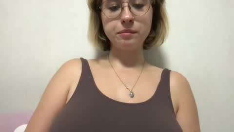 Snapshot of jelly_gum chatting on September 2025 01:56:02 PM Inna online show from September 2025 01:56:02 PM