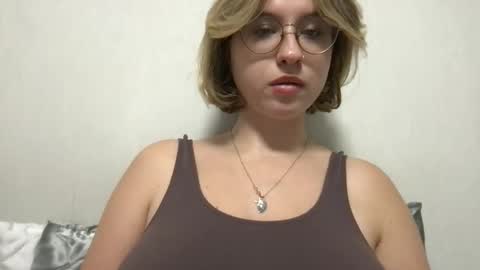 Snapshot of jelly_gum chatting on September 2025 03:38:02 PM Inna online show from September 2025 03:38:02 PM