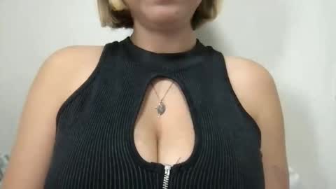 Snapshot of jelly_gum chatting on October 2025 05:14:01 AM Inna online show from October 2025 05:14:01 AM