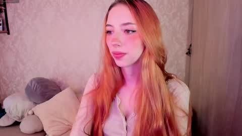 Jelly  online show from December 2025 11:23:01 PM