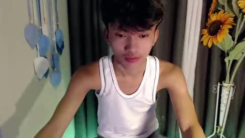 jemart_urnaughtboy online show from April 2026 05:21:02 PM