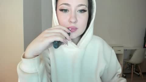 Snapshot of jenahaze chatting on October 2025 07:49:02 PM Jena online show from October 2025 07:49:02 PM