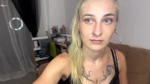 Joani online show from July 2026 09:42:01 PM