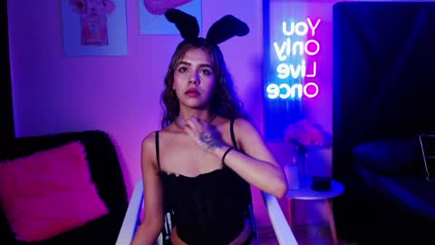 jeni_fire online show from May 2026 01:07:02 PM