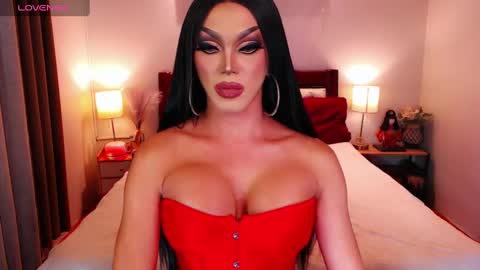 Queen Jenifer online show from December 2024 04:58:01 PM