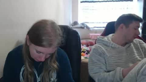 Snapshot of jenisandpeter chatting on November 2025 07:54:01 AM JenisAndPeter online show from November 2025 07:54:01 AM