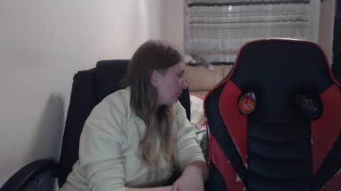 Snapshot of jenisandpeter chatting on November 2025 07:26:01 PM JenisAndPeter online show from November 2025 07:26:01 PM