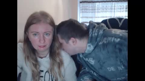 Snapshot of jenisandpeter chatting on November 2025 08:01:02 AM JenisAndPeter online show from November 2025 08:01:02 AM