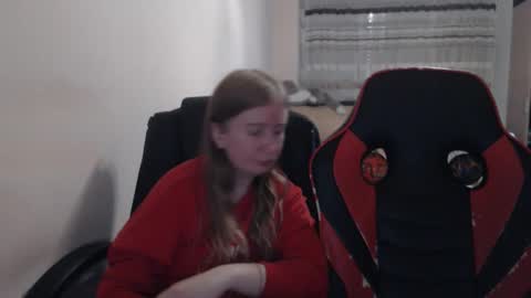 Snapshot of jenisandpeter chatting on November 2025 07:13:01 PM JenisAndPeter online show from November 2025 07:13:01 PM